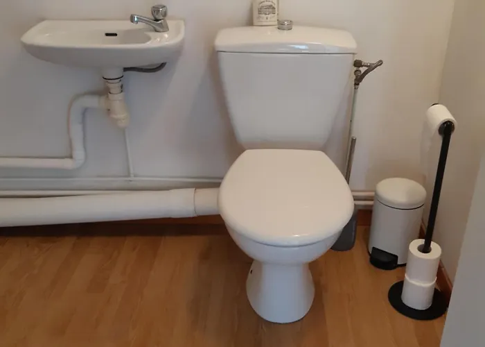 Apartment Rm- En Famille Ou Entre Amis-ies En Toute Convivialite Avec A 3min Etretat