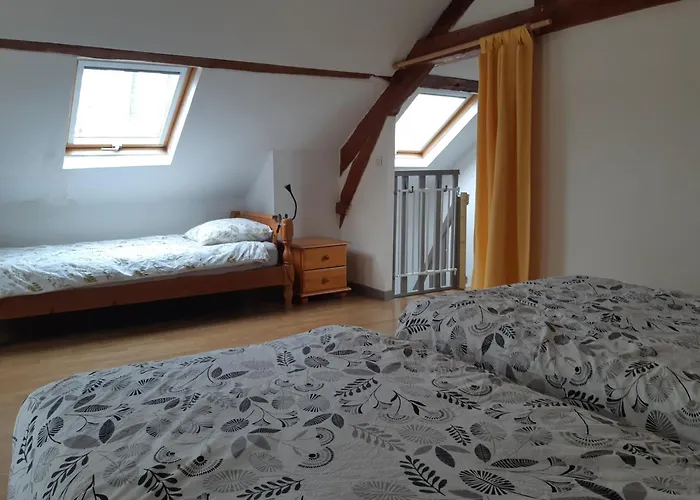 Apartment Rm- En Famille Ou Entre Amis-ies En Toute Convivialite Avec A 3min *